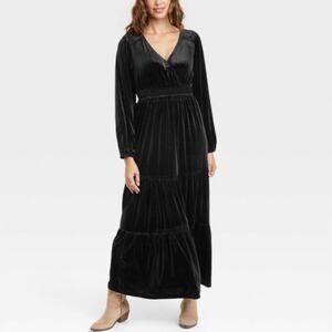 Knox rose gothic chic velvet maxi long sleeve dress